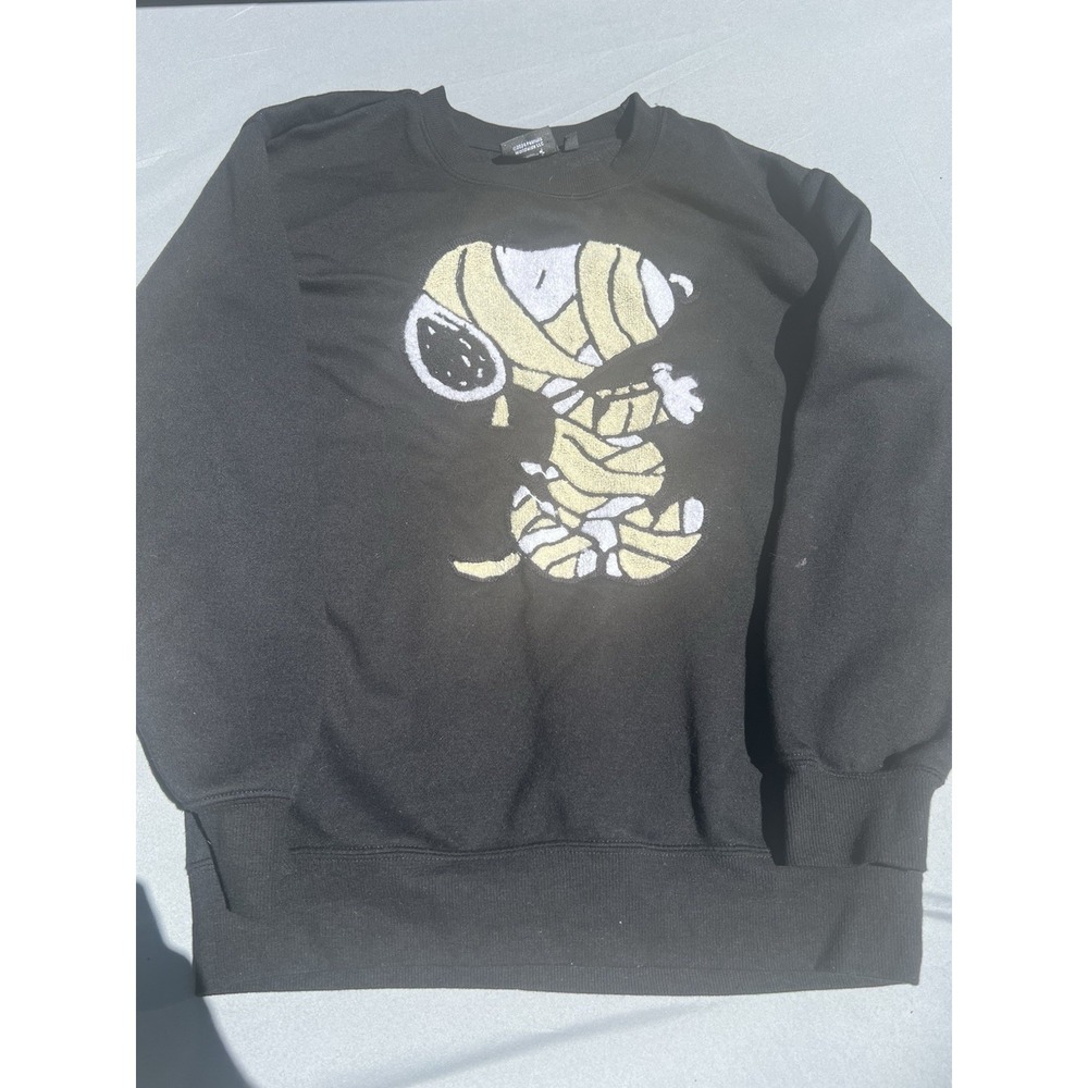Peanuts Snoopy Mummy Halloween Sweater Size Medium Black